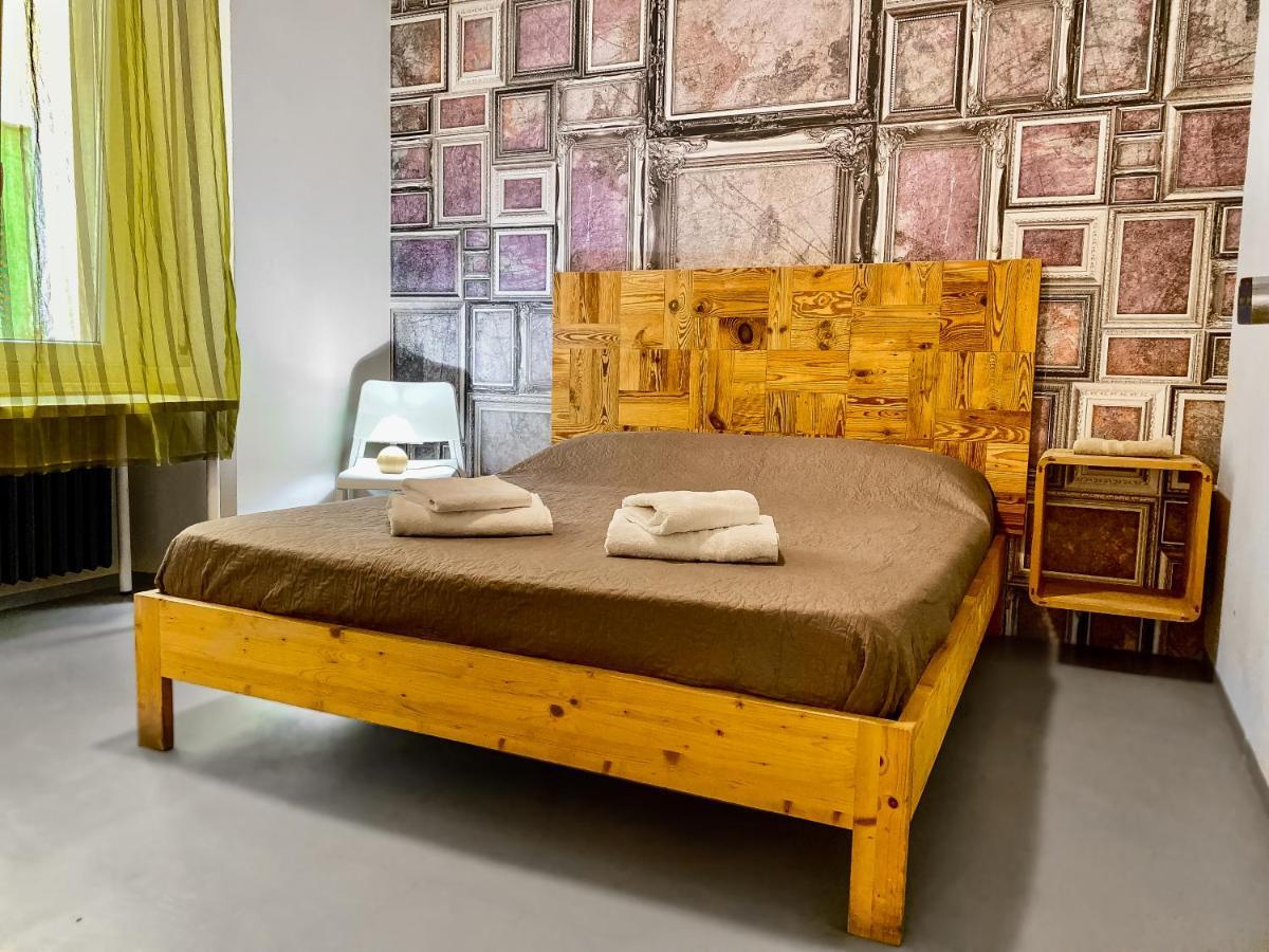 Tra Piazza Erbe E Piazza Bra Raffinata Maison Hotel Verona Kültér fotó
