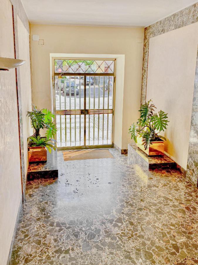 Tra Piazza Erbe E Piazza Bra Raffinata Maison Hotel Verona Kültér fotó
